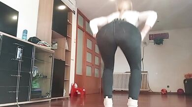Personal trainer classes in my house paying him with blowjobs and lending him my pussy to do whateve