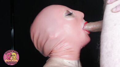POV LATEX MASK MESSY HUGE FACIAL WITH @LOLAVIXENLV