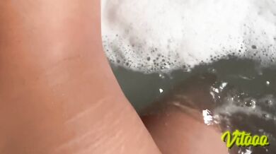 My girlfriend gets in the jacuzzi and wants to be having sex all the time