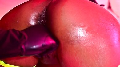 Fingering this Ebony Clit PT.1