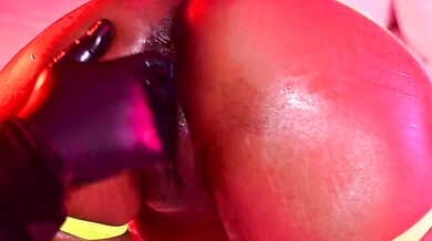 Fingering this Ebony Clit PT.1