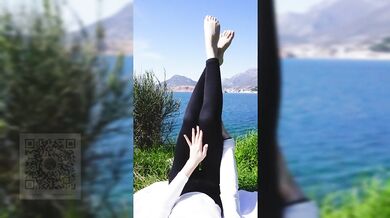 kiss my feet