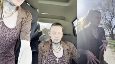 I heal like this.. fingering myself in my truck like the good girl I am