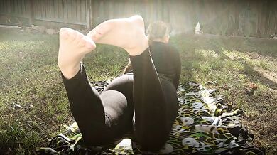 Long Outdoor Foot Worship Pov Of Her Feet With Smelly Socks Ans Vans
