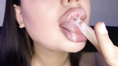 ASMR - I'm playing with the cum on my lips
