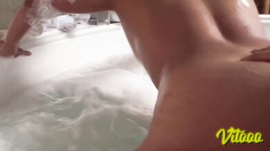 My girlfriend likes to take the submissive role when we have sex in the jacuzzi