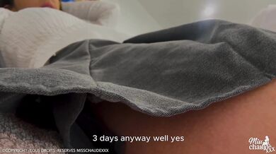 Rencontre chaude avec un médecin qui me baise dans son cabinet