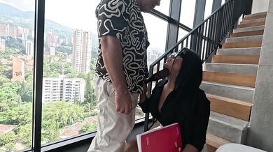 El Patron fucks his Beautiful Secretary Rosxana Gutierrez ends up in ANAL SEX