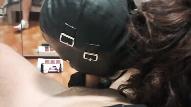 Laura On Heels performs blindfolded mirror blowjob, deep throat chaos