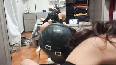 Laura On Heels performs blindfolded mirror blowjob, deep throat chaos