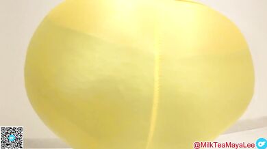 Big ass Asian Devouring Yoga Pants
