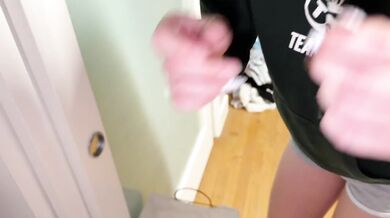 Helping A Dumb College Blonde Do Her Laundry - Oliver Chase