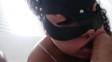 Perverted ebony delivers furious blowjob thrill