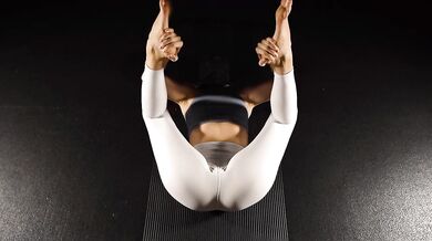 noasanayogagirl Moves With Fierce Feet And Raw Hips