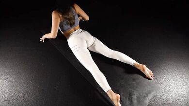 noasanayogagirl Moves With Fierce Feet And Raw Hips