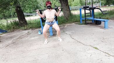 Risky workout in a public park: tiny skirt and no panties