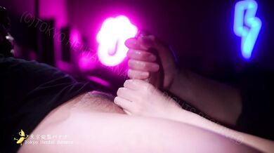 A perverted sperm ingestion who won't stop even though I've been pulled out many times Entwined from balls to glans with naughty hands
