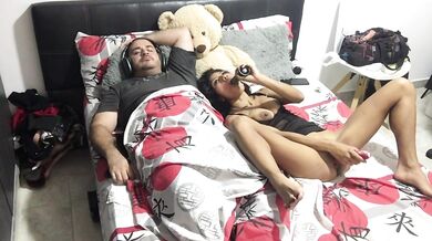 LESBIAN AND HETERO COUPLES FUCK PASSIONATELY.