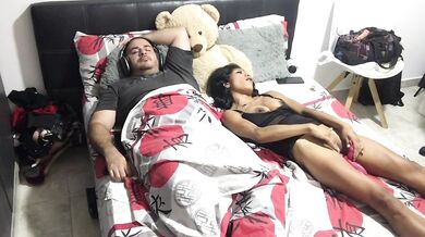 LESBIAN AND HETERO COUPLES FUCK PASSIONATELY.