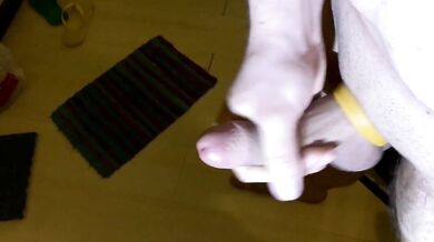 QUADRUPLE MOANING RUINED CUMSHOT IN MY HAND