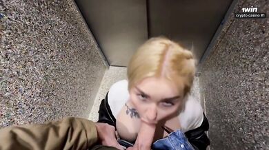 A stranger agreed to a blowjob. She gets a lot of cum!