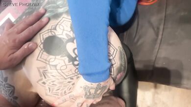 She cheats on her boyfriend with an anal fuck during lunch break.
