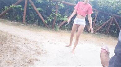 Public masturbation: I show my hard penis to a stranger in the park!
