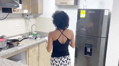 I'm going to work as a plumber and I end up fucking a Latina with big hips