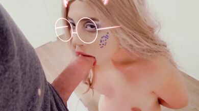 Sucking big cock with snap filter