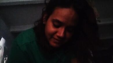 La esposa de mi mejor amigo me pilla masturbándome