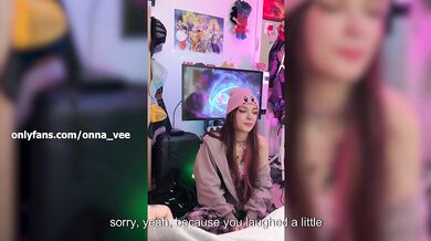 Cute Gamer Girl shows you her Special "Kirby Technique"