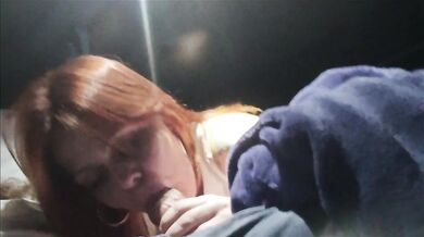 Risky blowjob on the bus