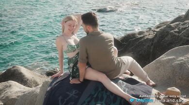 Outdoor Cock and Pussy Meet in Unscripted Passion - Amateur Couple