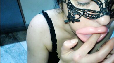 wet cum dumps in wild blowjob