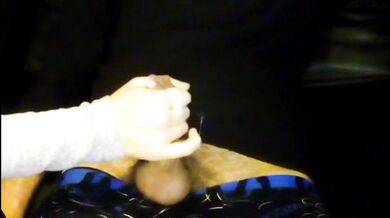 WIFE HANDJOB - ENDING HAPPY