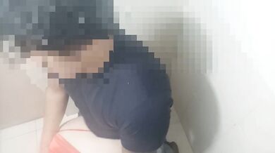 My Boyfriend Was In the Living room So I Took His Girlfriend To The Bathroom To Take A Cum Bath