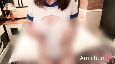 Masturbation by a busty married woman—the fan club also features sex videos