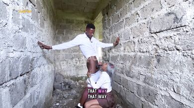 Highschool mates had a clothed Quickie In Abandoned House (HIGHSCHOOL LOVE STORY Ep 1)