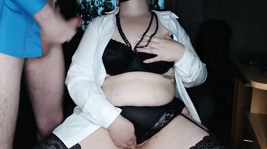 First date with a mature, curvy woman ended with cum on her breasts