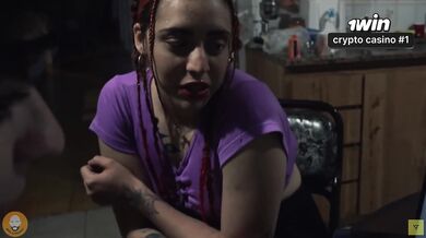 GOTICA CULONA provoca al fantasma, ATRAGANTANDOSE con su PIJA, para que le rompa su concha rosadita. Ft. REBEKAHROSE