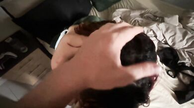 POV: mi vecina friki engaña a su esposo conmigo (me enseña a jugar)