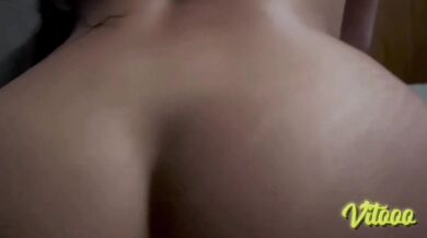 In the morning my girlfriend wakes me up by sitting on my dick