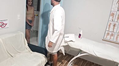 Masseuse fucks her client!