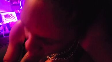 JUMBO SUCKS TITS DEEPTHROAT STYLE