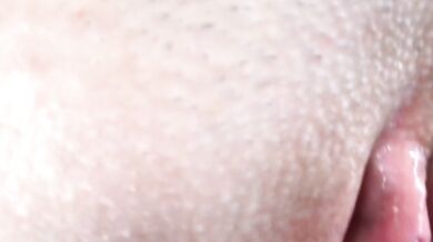 MY WIFE LET ME WATCH HER PEES AFTER I SHAVED HER HAIRY PUSSY