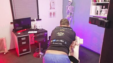 ENGLISHTOM'S HANDS DRIVE SENSATION PAST EVERY BOUNDARY IN MASSAGE