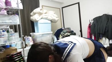 尻穴に栓を自らする変態女！中出しねだるビッチちゃん！