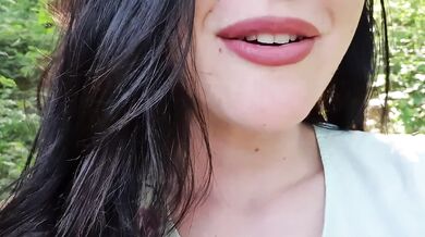 I forgot my panties on the way home so i started masturbating in public