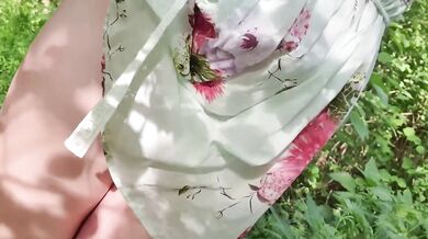 I forgot my panties on the way home so i started masturbating in public