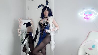 SEXY BIG TITS BRITISH SECRETARY